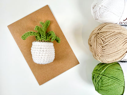 No-Sew Mini Leafy Plant Crochet Pattern