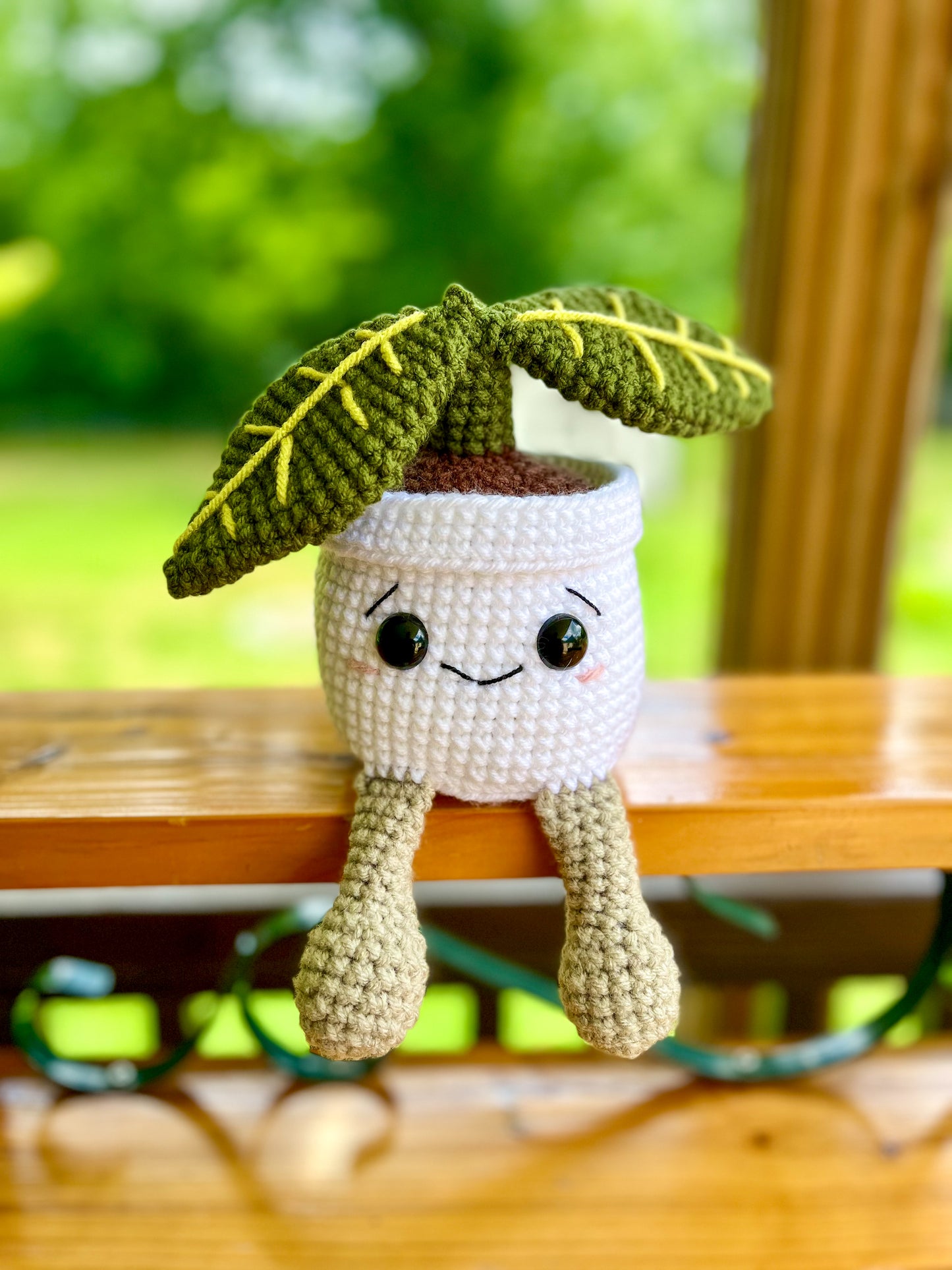 Grinning Green Plant Buddy Crochet Pattern